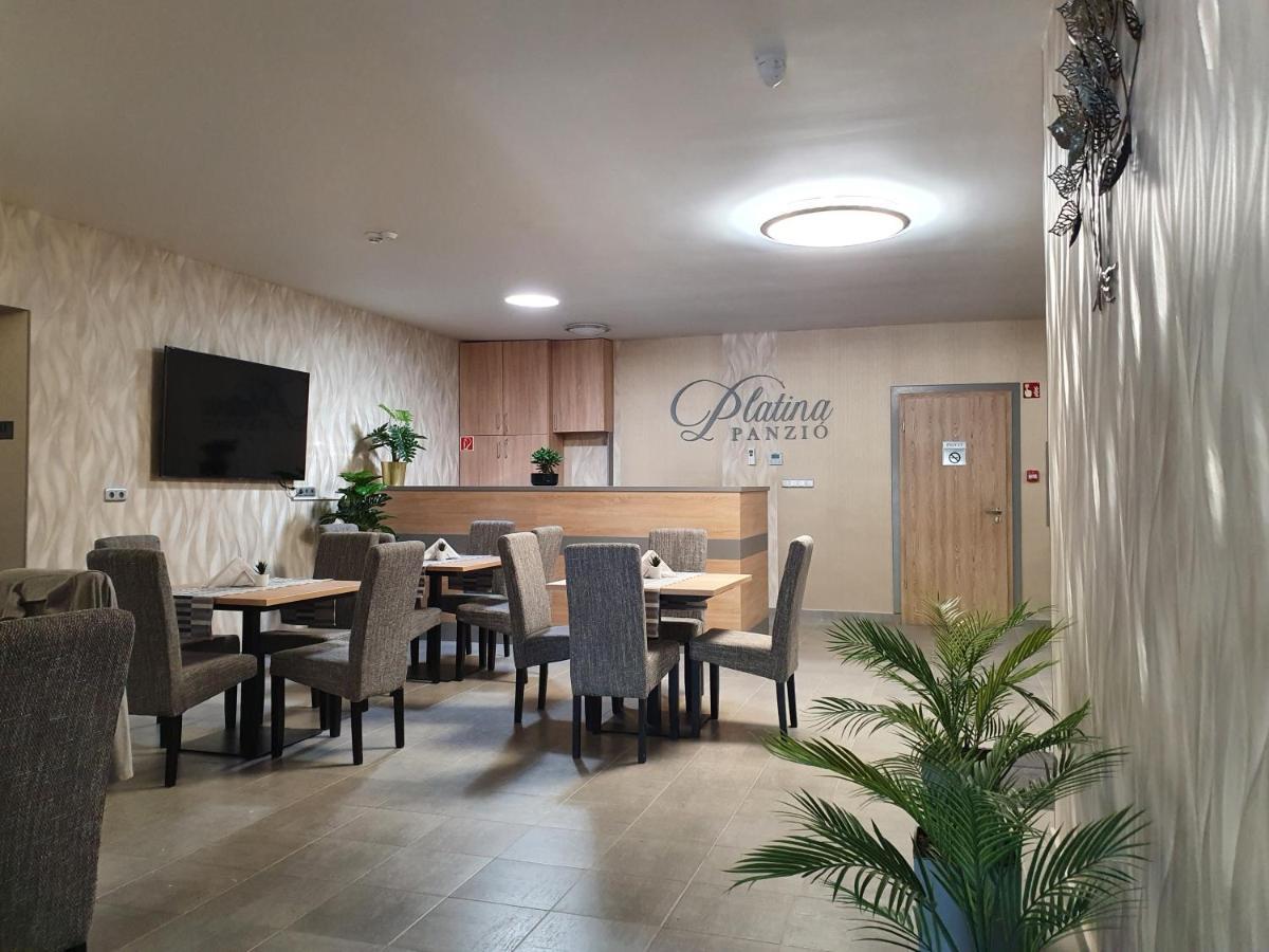 Platina Panzio*** Bed & Breakfast Ujhartyan Exterior photo